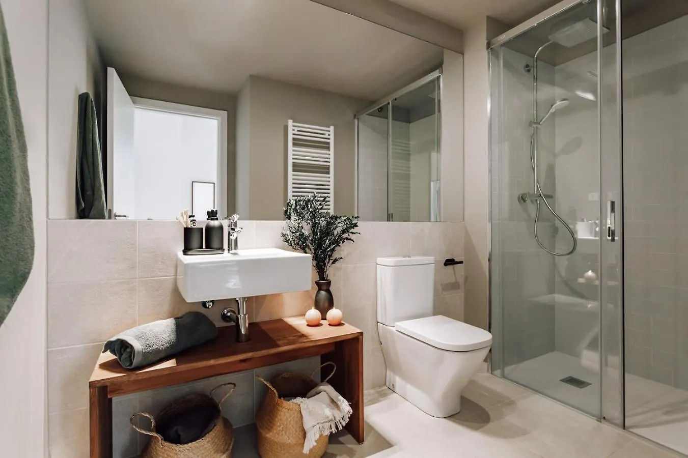 Appartamento Algar - 1 Bedroom And Balcony In Eixample Esquerra Barcellona